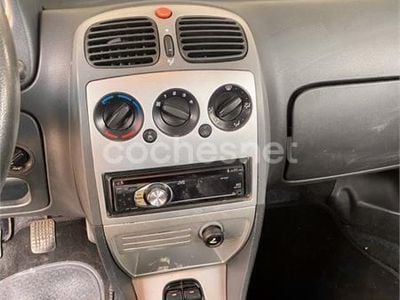 Negro Usado 2010 Tata Indica Utilitario | 2300 €