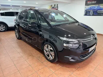 Usado Citroën C4 Picasso Exclusive 115 CV (84 kW) 2013 Negro Monovolumen