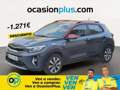 Usado Kia Stonic 101 CV (74 kW) 2021 Gris SUV