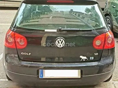 Usado VW Golf IV Highline 102 CV (75 kW) 2004 Negro Berlina