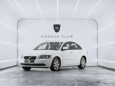Begagnad Volvo S40 Momentum 136 HK (100 kW) 2010 Vit Sedan
