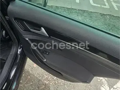 Usado VW Golf VII Advance 105 CV (77 kW) 2015 Negro Berlina