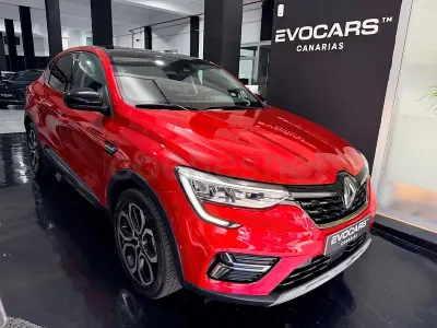 Usado Renault Arkana Equilibre 140 CV (102 kW) 2023 Granate SUV