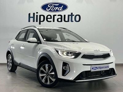 Usado Kia Stonic 101 CV (74 kW) 2024 Blanco SUV