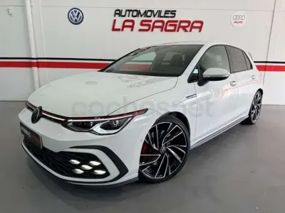 Usado VW Golf VIII GTI 245 CV (180 kW) 2021 Blanco Utilitario