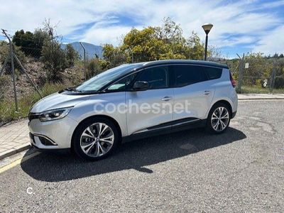 Gris / plata Usado 2018 Renault Grand Scénic IV Zen Monovolumen | 15.900 € (Un poco caro)
