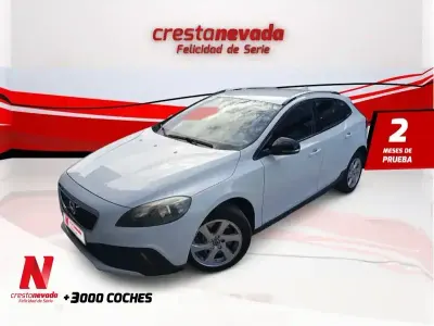 Begagnad Volvo V40 CC Momentum 120 HK (88 kW) 2016 Kombi