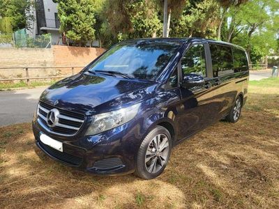 Mercedes V220