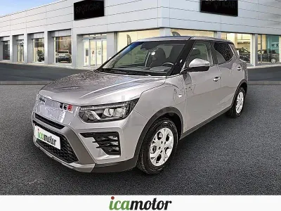Usado KGM Tivoli 135 CV (99 kW) 2025 Gris / plata SUV