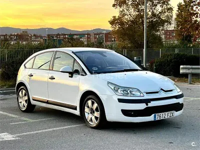 Usado Citroën C4 110 CV (80 kW) 2008 Blanco Berlina