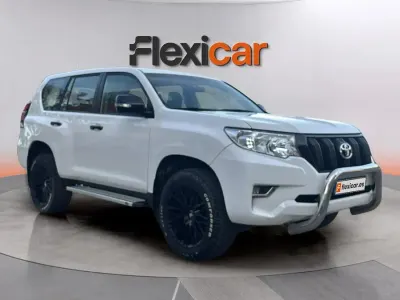 Używany Toyota Land Cruiser 204 KM (150 kW) 2020 Biały SUV