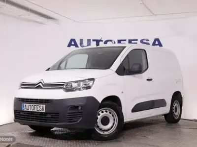 Usado Citroën Berlingo 100 kW (136 CV) 2022 Blanco Monovolumen
