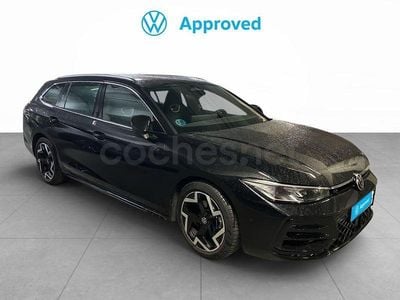 Usado VW Passat R-line 150 CV (110 kW) 2025 Negro Familiar