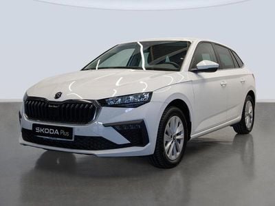 Usado Skoda Scala Selection 116 CV (85 kW) 2025 Blanco Utilitario