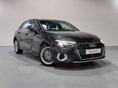 Usado Audi A3 Advanced Plus 116 CV (85 kW) 2024 Gris / plata Berlina