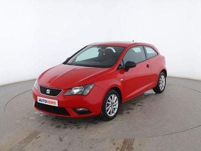 Usado Seat Ibiza Reference 75 CV (55 kW) 2017 Rojo Berlina