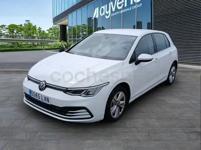 Usado VW Golf VIII 116 CV (85 kW) 2021 Blanco Berlina