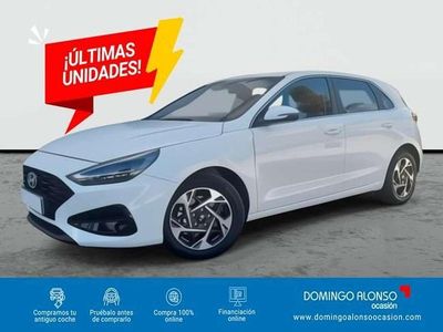 Usado Hyundai i30 101 CV (74 kW) 2025 Blanco Berlina