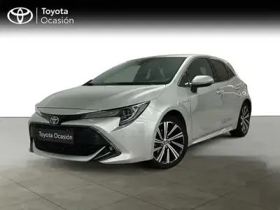 Usado Toyota Corolla Style 122 CV (89 kW) 2022 Gris / plata Berlina
