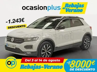 Usado VW T-Roc Advance 115 CV (84 kW) 2018 Gris / plata SUV