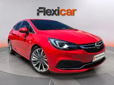 Usado Opel Astra S 200 CV (147 kW) 2018 Rojo Berlina