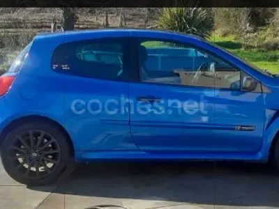 Usado Renault Clio II 200 CV (147 kW) 2007 Azul Berlina