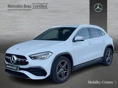 Usado Mercedes GLA200 AMG line 150 CV (110 kW) 2022 Blanco SUV