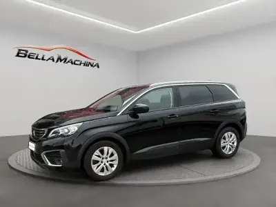 Używany Peugeot 5008 Active 130 KM (95 kW) 2019 Czarny SUV