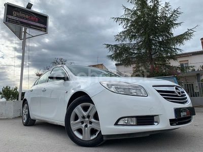 Blanco Usado 2011 Opel Insignia Edition Berlina | 6900 € (Precio justo)