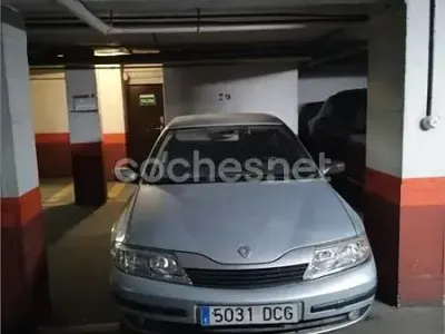 Usado Renault Laguna II Expression 120 CV (88 kW) 2004 Gris / plata Berlina