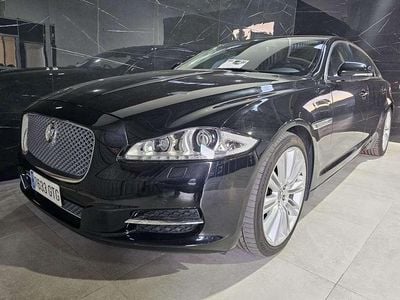 Usado Jaguar XJ Portfolio 385 CV (283 kW) 2010 Negro Berlina