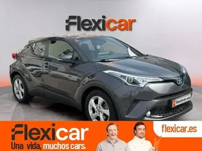 Begagnad Toyota C-HR Active 122 HK (89 kW) 2019 Grå SUV