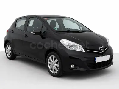 Usado Toyota Yaris City 69 CV (50 kW) 2012 Negro Utilitario