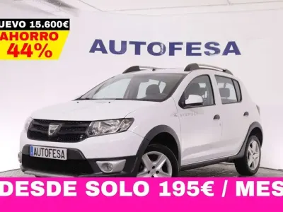 Occasion Dacia Sandero Stepway 90 PK (66 kW) 2017 Wit Sedan