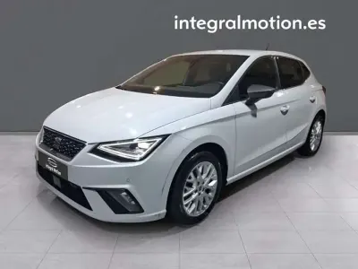 Usado Seat Ibiza XCELLENCE 116 CV (85 kW) 2025 Blanco Utilitario