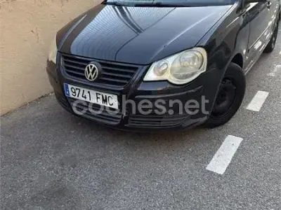 Usado VW Polo Match 70 CV (51 kW) 2007 Negro Utilitario