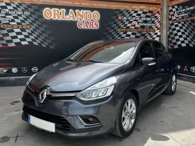 Usado Renault Clio LIMITED 75 CV (55 kW) 2017 Azul Utilitario