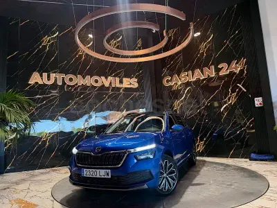 Usado Skoda Kamiq Sport 150 CV (110 kW) 2020 Azul SUV
