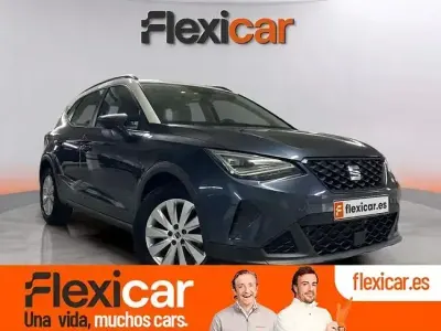 Używany Seat Arona Style 110 KM (80 kW) 2022 Niebieski SUV