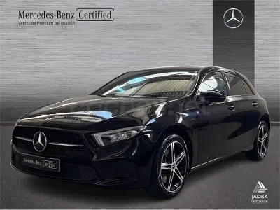 Usado Mercedes A250 218 CV (160 kW) 2021 Negro cosmos Berlina