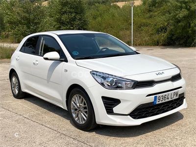 Blanco Usado 2021 Kia Rio Berlina | 9500 € (Buen precio)