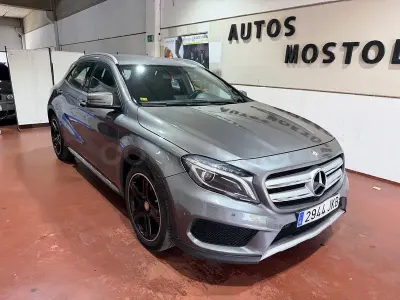 Usado Mercedes GLA220 AMG line 177 CV (130 kW) 2015 Gris / plata SUV