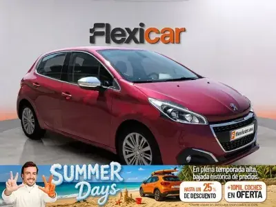 Usado Peugeot 208 Allure 110 CV (80 kW) 2018 Rojo Utilitario