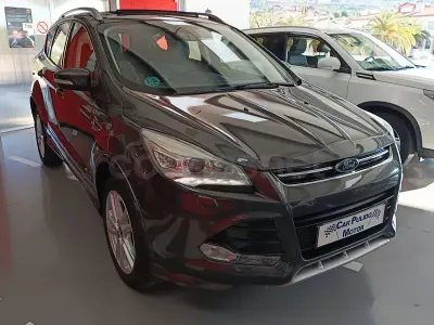 Usado Ford Kuga Titanium S 180 CV (132 kW) 2016 Gris / plata SUV