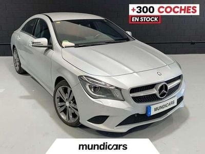 Usado Mercedes CLA220 Urban 170 CV (125 kW) 2014 Plateado Berlina