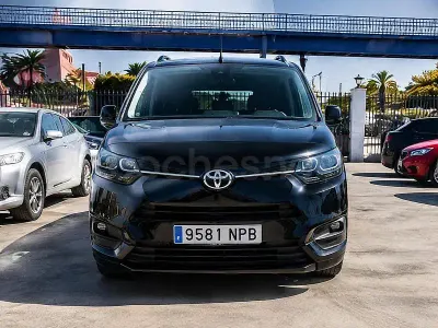 Usado Toyota Proace Verso Active 131 CV (96 kW) 2024 Negro Familiar