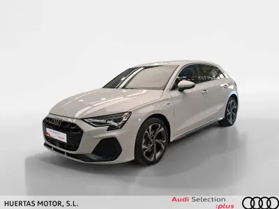 Usado Audi A3 S-Line 204 CV (150 kW) 2025 Blanco Berlina
