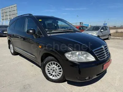 Usado SsangYong Rodius Limited 165 CV (121 kW) 2007 Negro Monovolumen