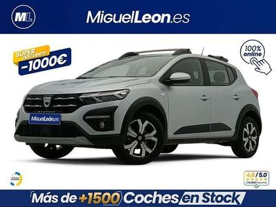 Usado Dacia Sandero Essentiel 91 CV (66 kW) 2022 Gris Utilitario