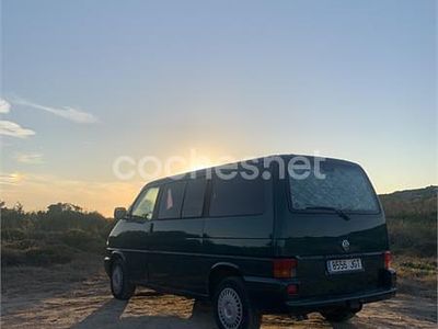 Usado VW Multivan Comfortline 102 CV (75 kW) 2010 Verde Van